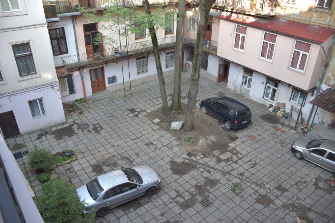 Apartment Mansard